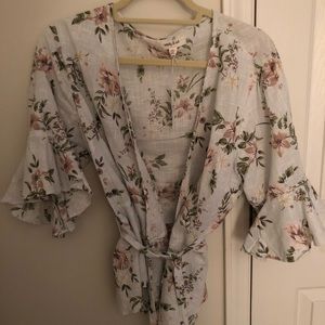 Blouse with tie waist